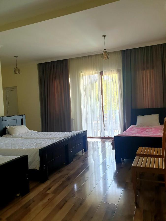 Hotel Four Seasons In Kutaisi Exterior foto