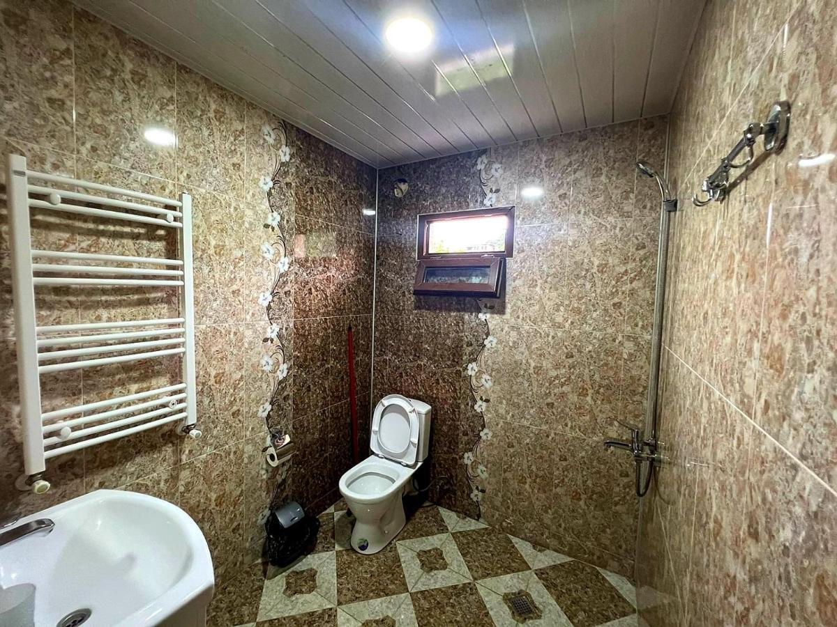 Hotel Four Seasons In Kutaisi Exterior foto